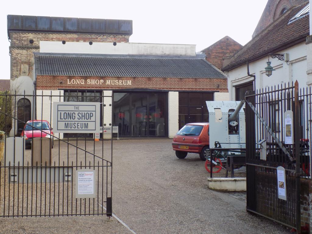 The White Horse Hotel Leiston Bagian luar foto